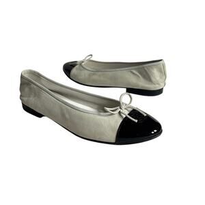Chanel Cap Toe CC Logo Ballet Flats Gray Black Patent Leather Shoes Size EU 41